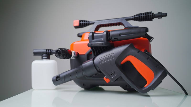 Máy phun xịt rửa áp lực cao Black&Decker BEPW1600H-B1